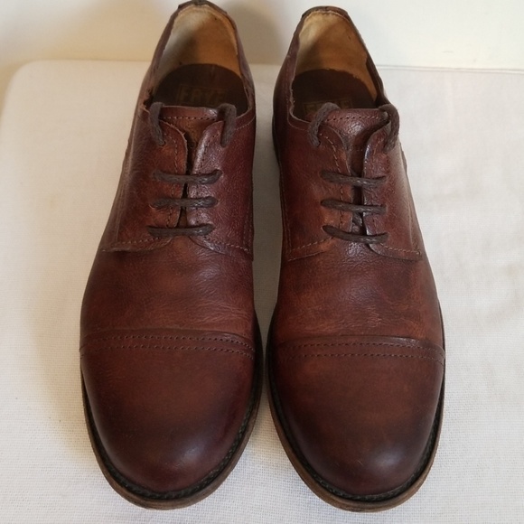 frye cap toe oxford
